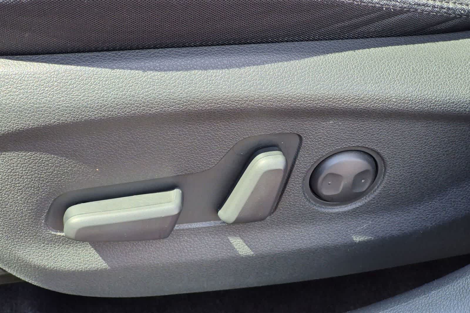Thumbnail: 2020 Hyundai Tucson - 17