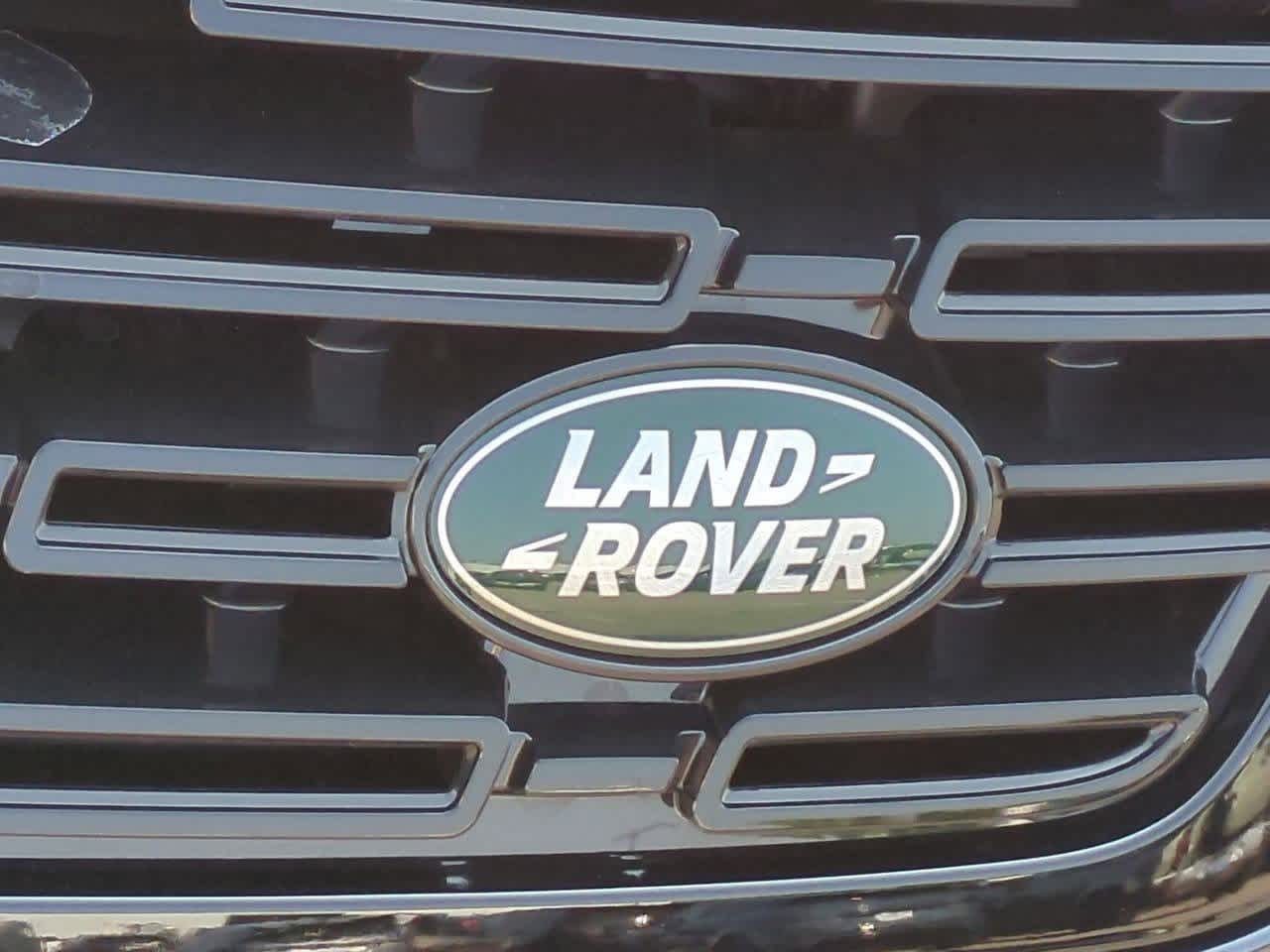 Thumbnail: 2025 Land Rover Range Rover Sport - 10