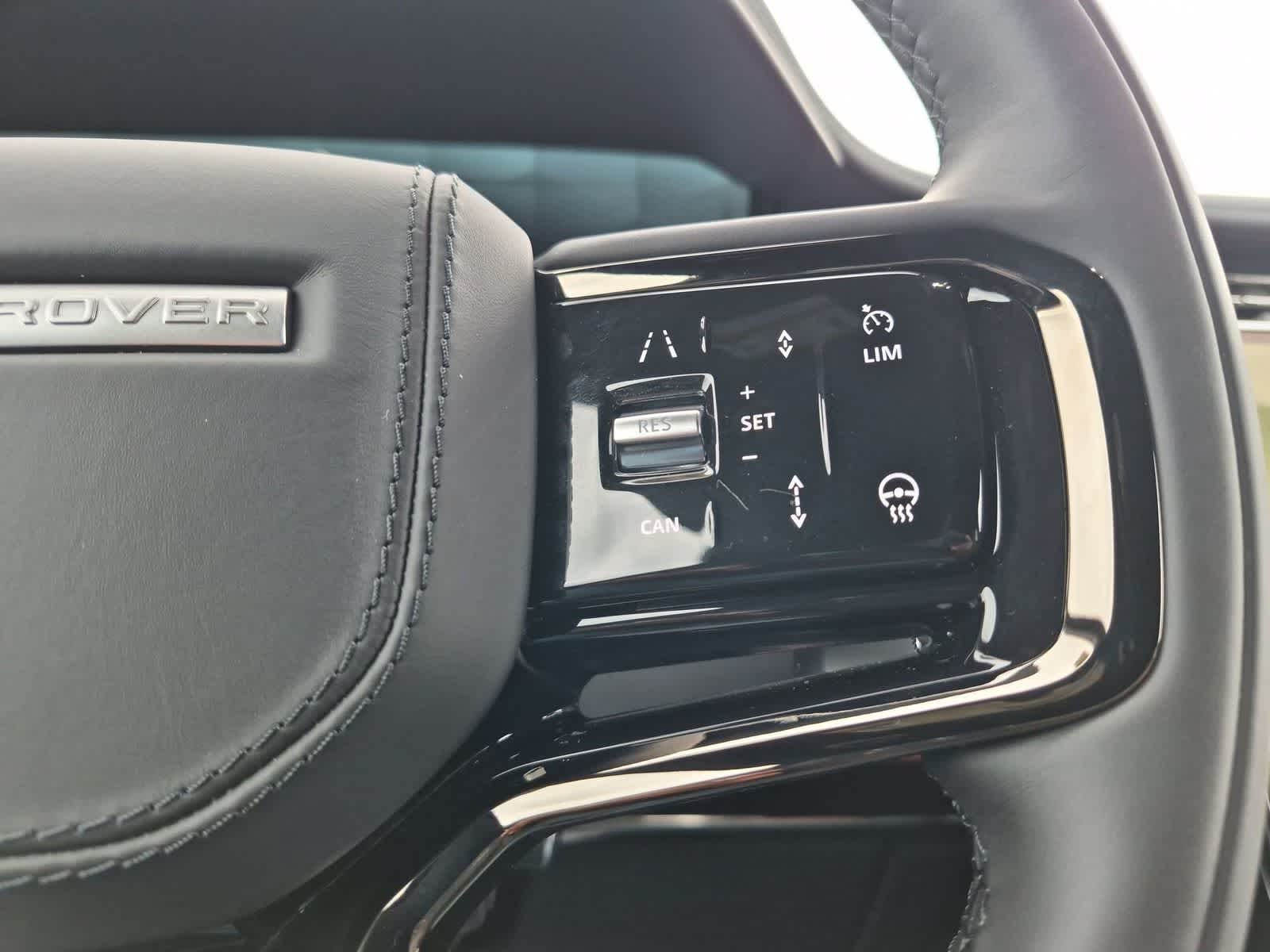 Thumbnail: 2026 Land Rover Range Rover Sport - 25