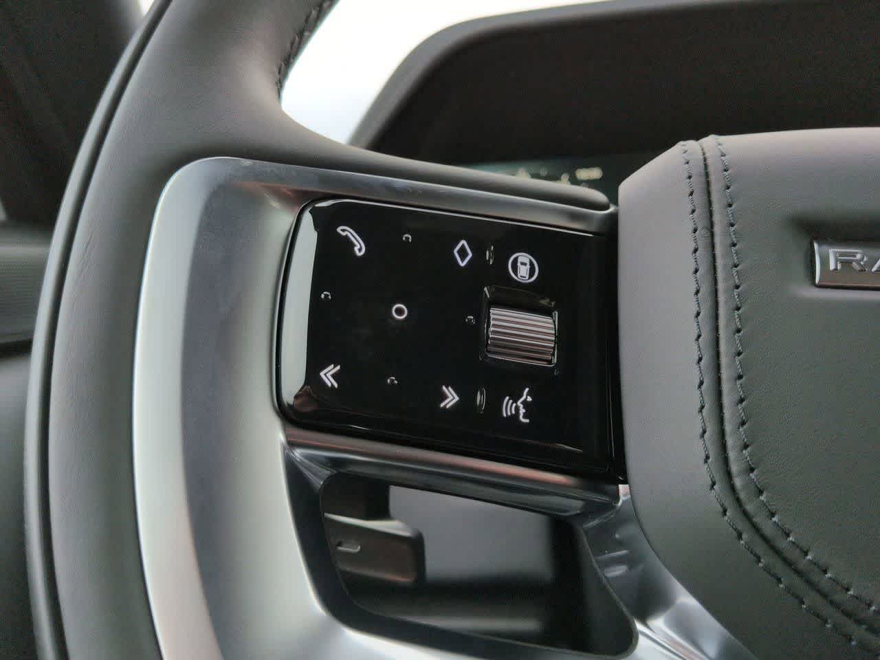 Thumbnail: 2026 Land Rover Range Rover - 25