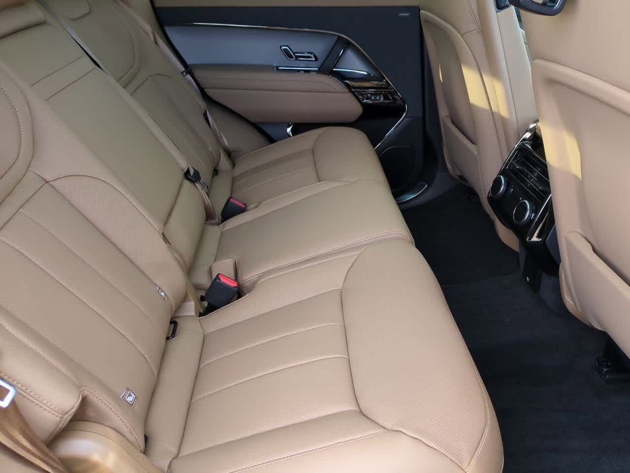 Thumbnail: 2026 Land Rover Range Rover Sport - 21