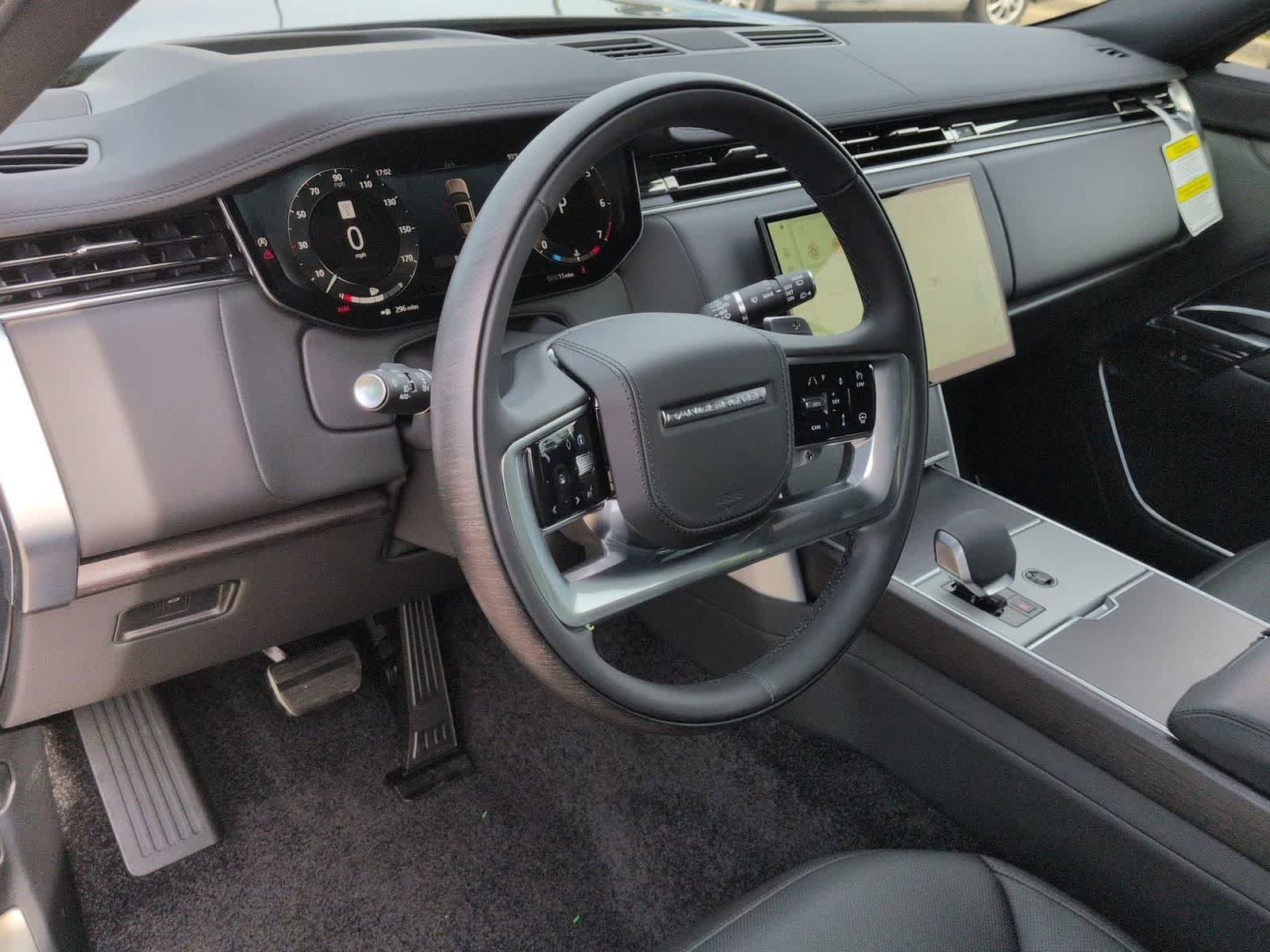 Thumbnail: 2026 Land Rover Range Rover - 2