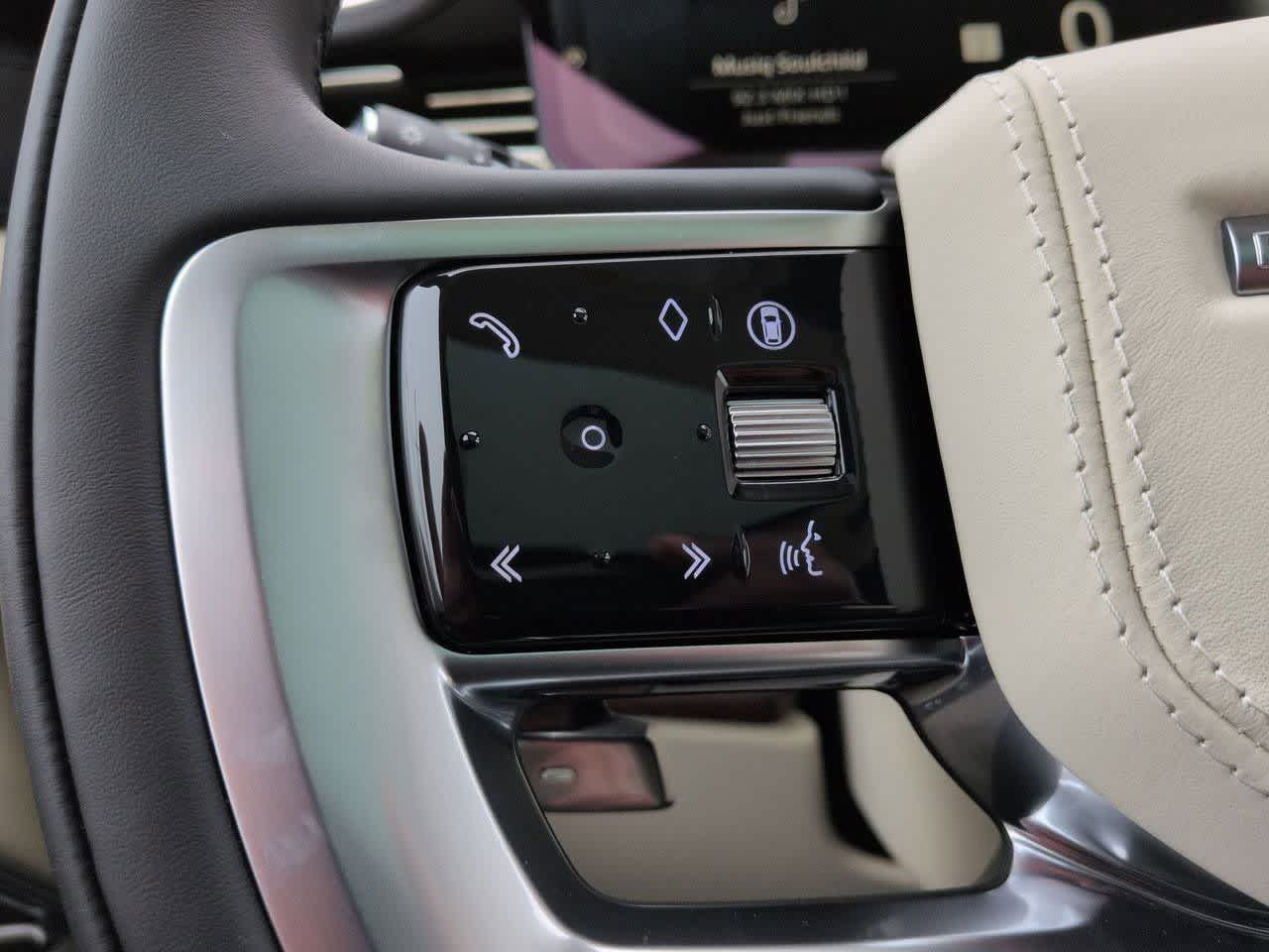 Thumbnail: 2026 Land Rover Range Rover - 25