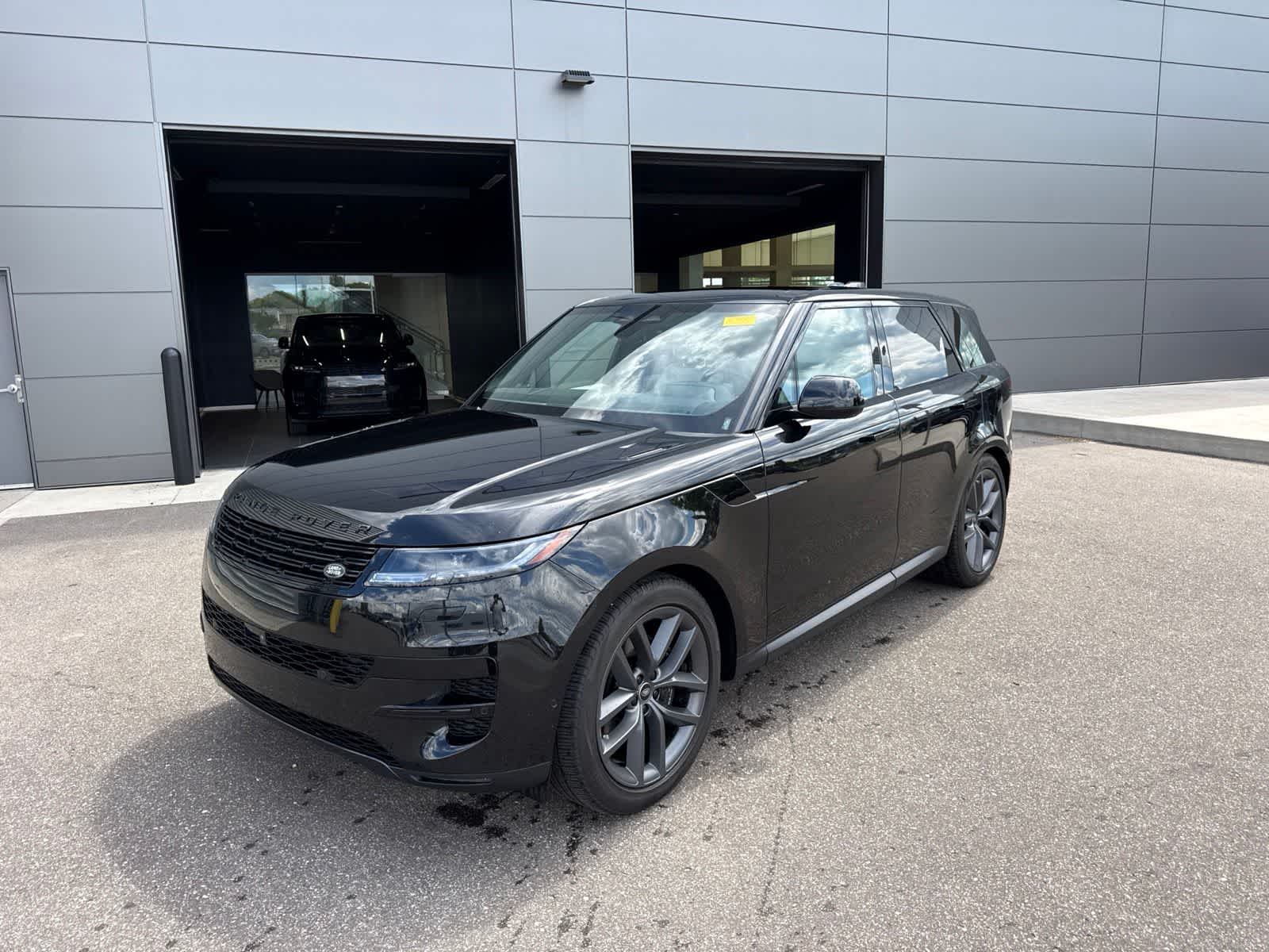 Thumbnail: 2024 Land Rover Range Rover Sport - 1