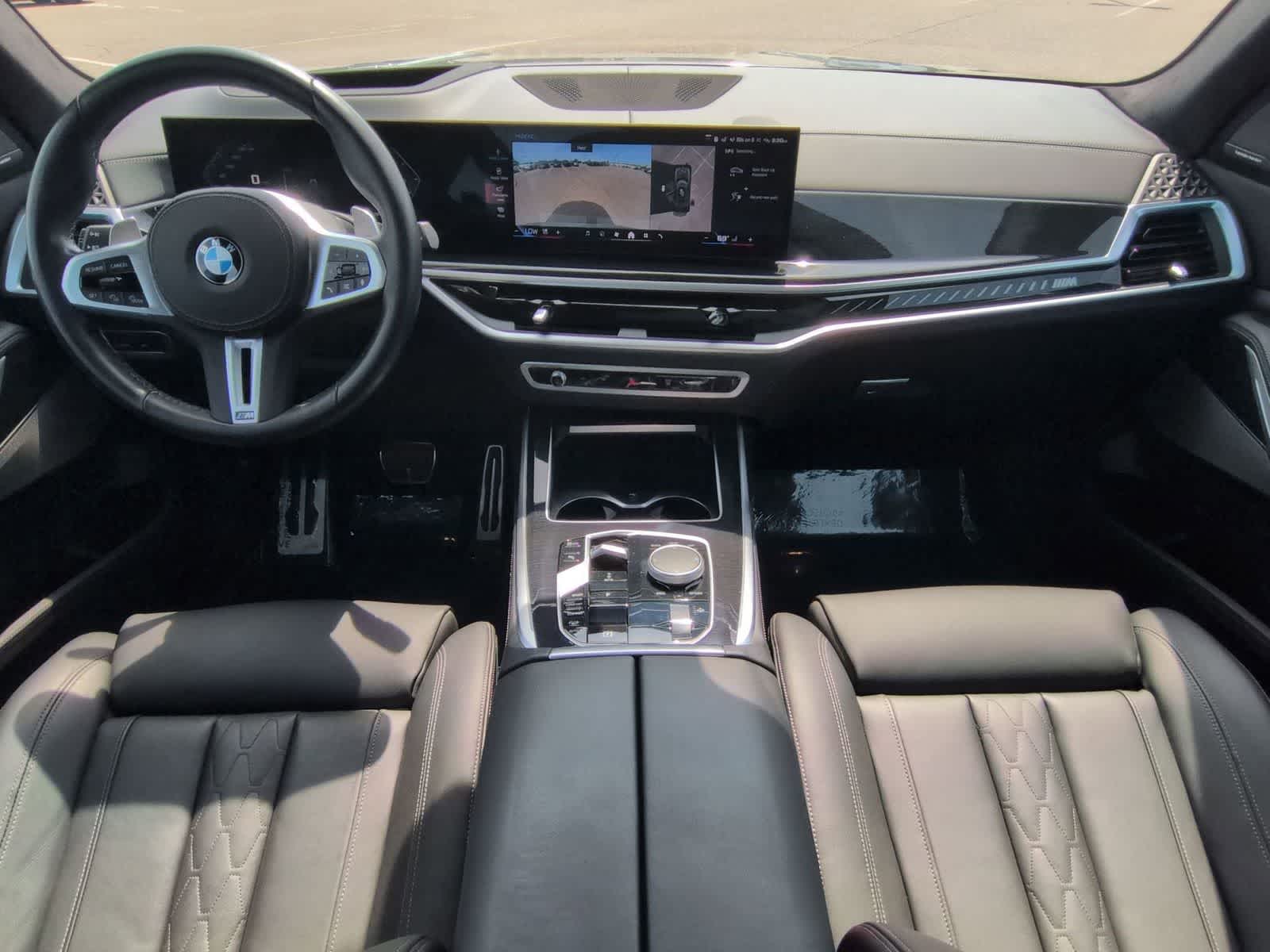 Thumbnail: 2024 BMW X7 - 14