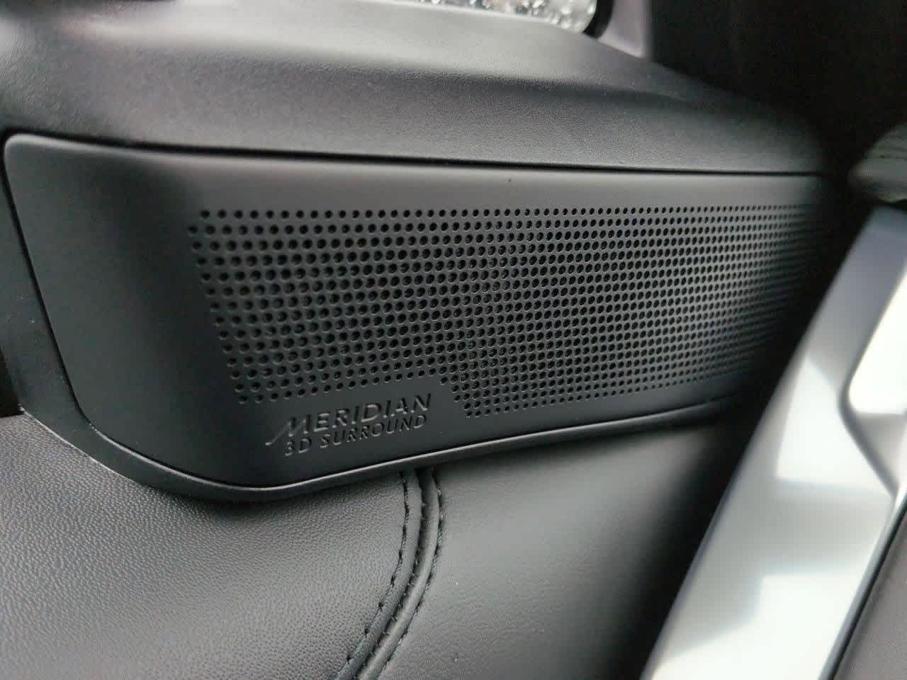 Thumbnail: 2026 Land Rover Range Rover - 32