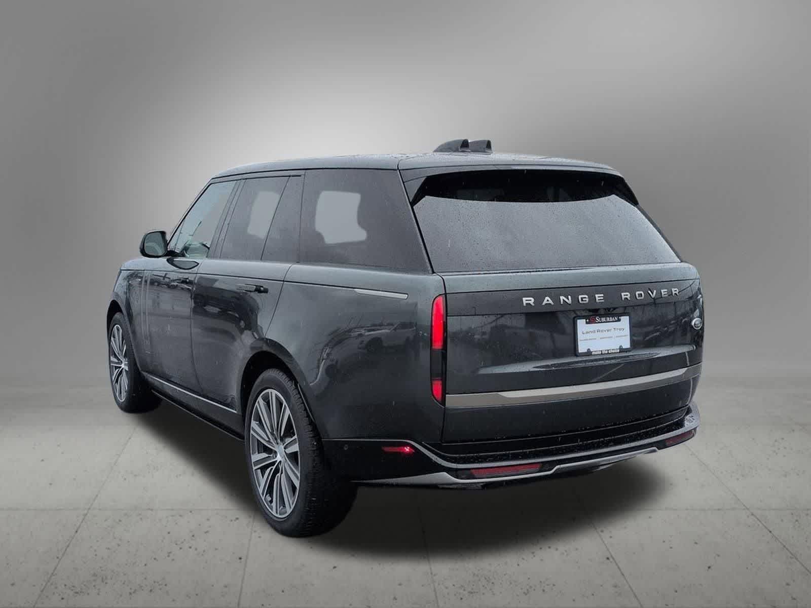 Thumbnail: 2023 Land Rover Range Rover - 3