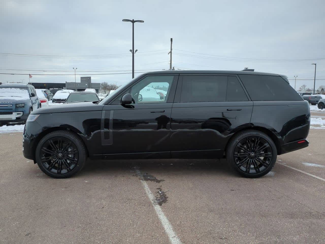 Thumbnail: 2025 Land Rover Range Rover - 3