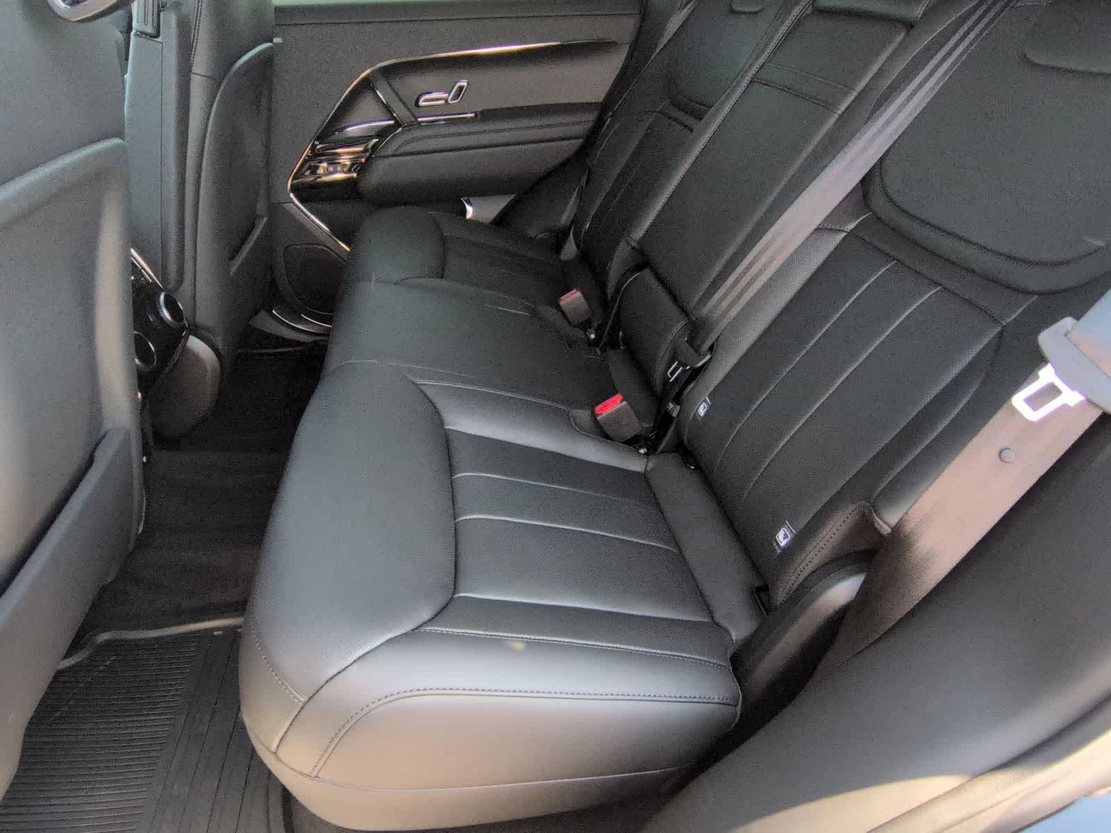 Thumbnail: 2026 Land Rover Range Rover Sport - 20