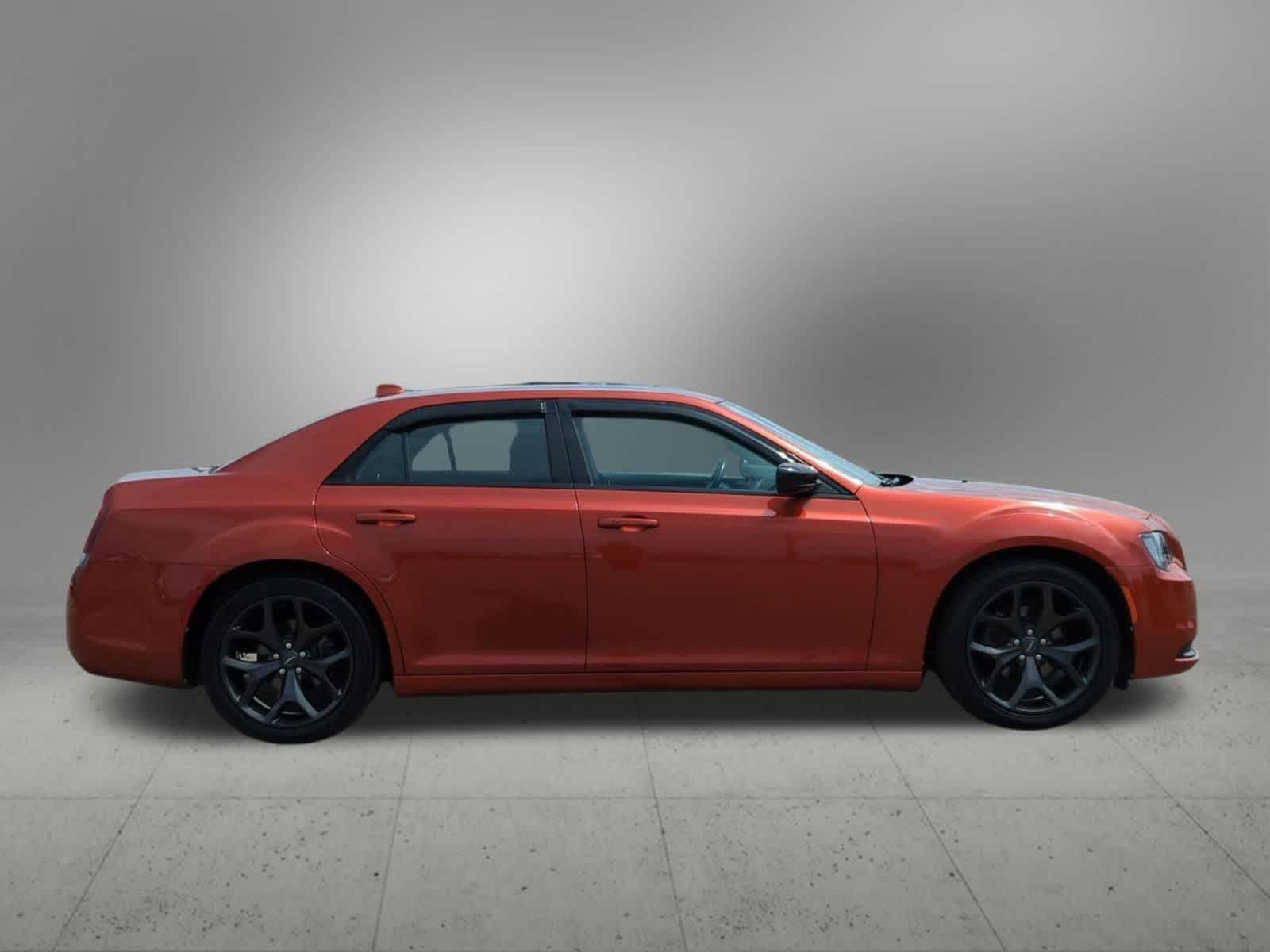 Thumbnail: 2020 Chrysler 300 - 7