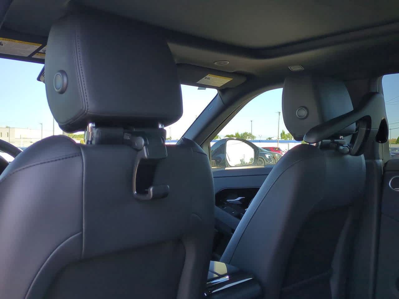 Thumbnail: 2026 Land Rover Range Rover Evoque - 15