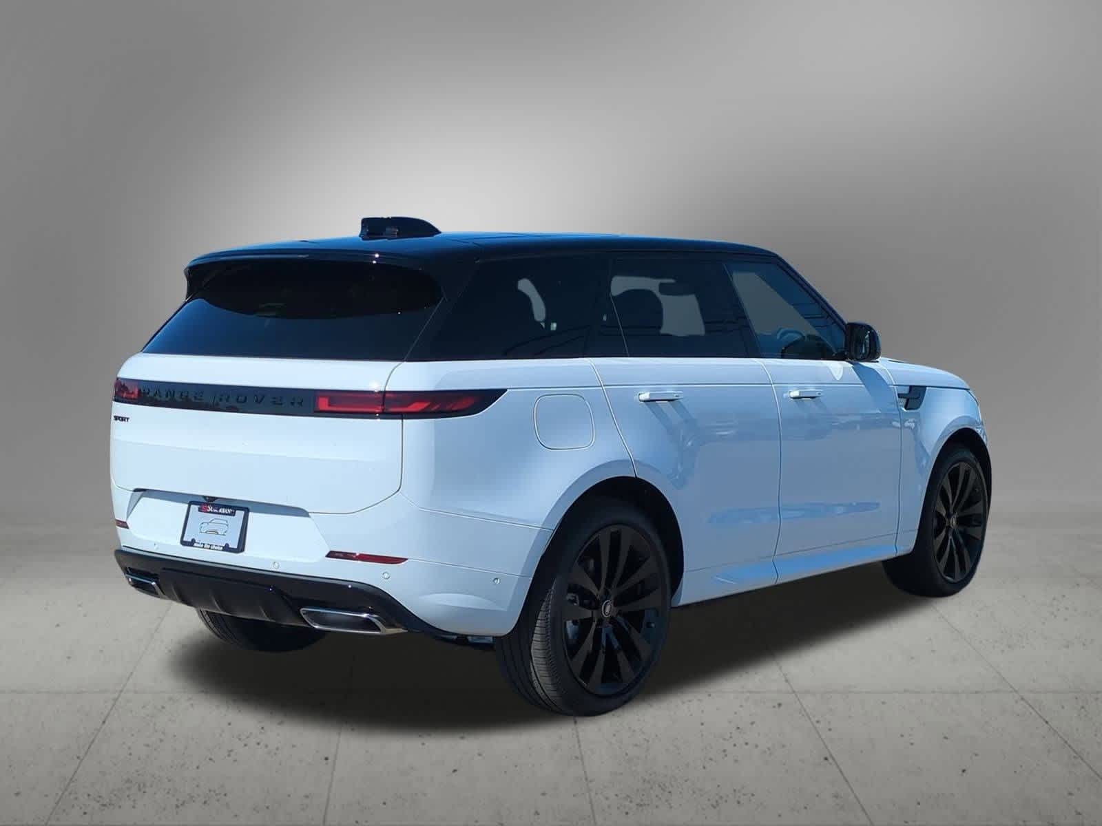 Thumbnail: 2025 Land Rover Range Rover Sport - 6