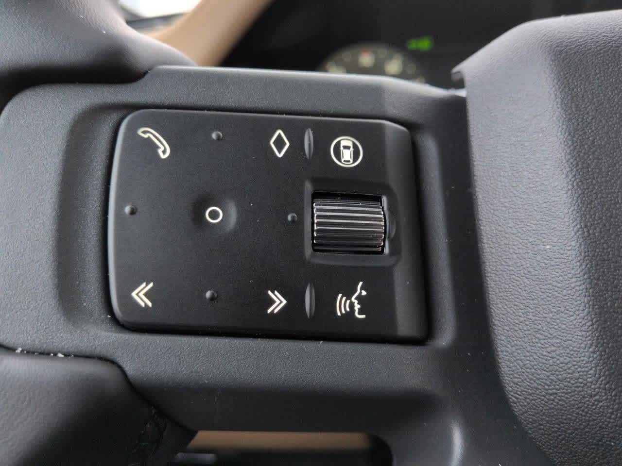 Thumbnail: 2026 Land Rover Defender - 25