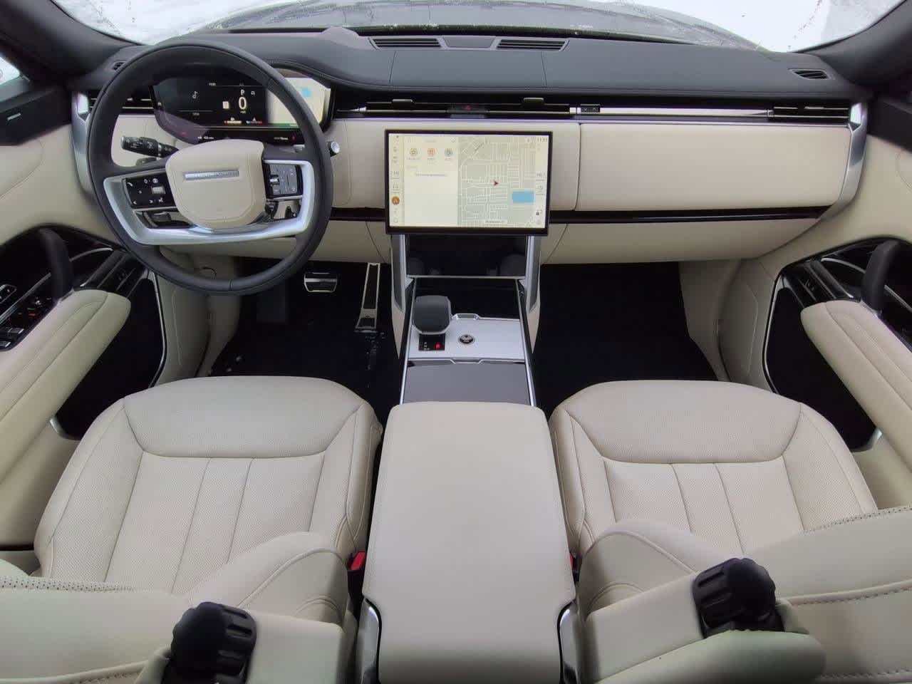 Thumbnail: 2026 Land Rover Range Rover - 15