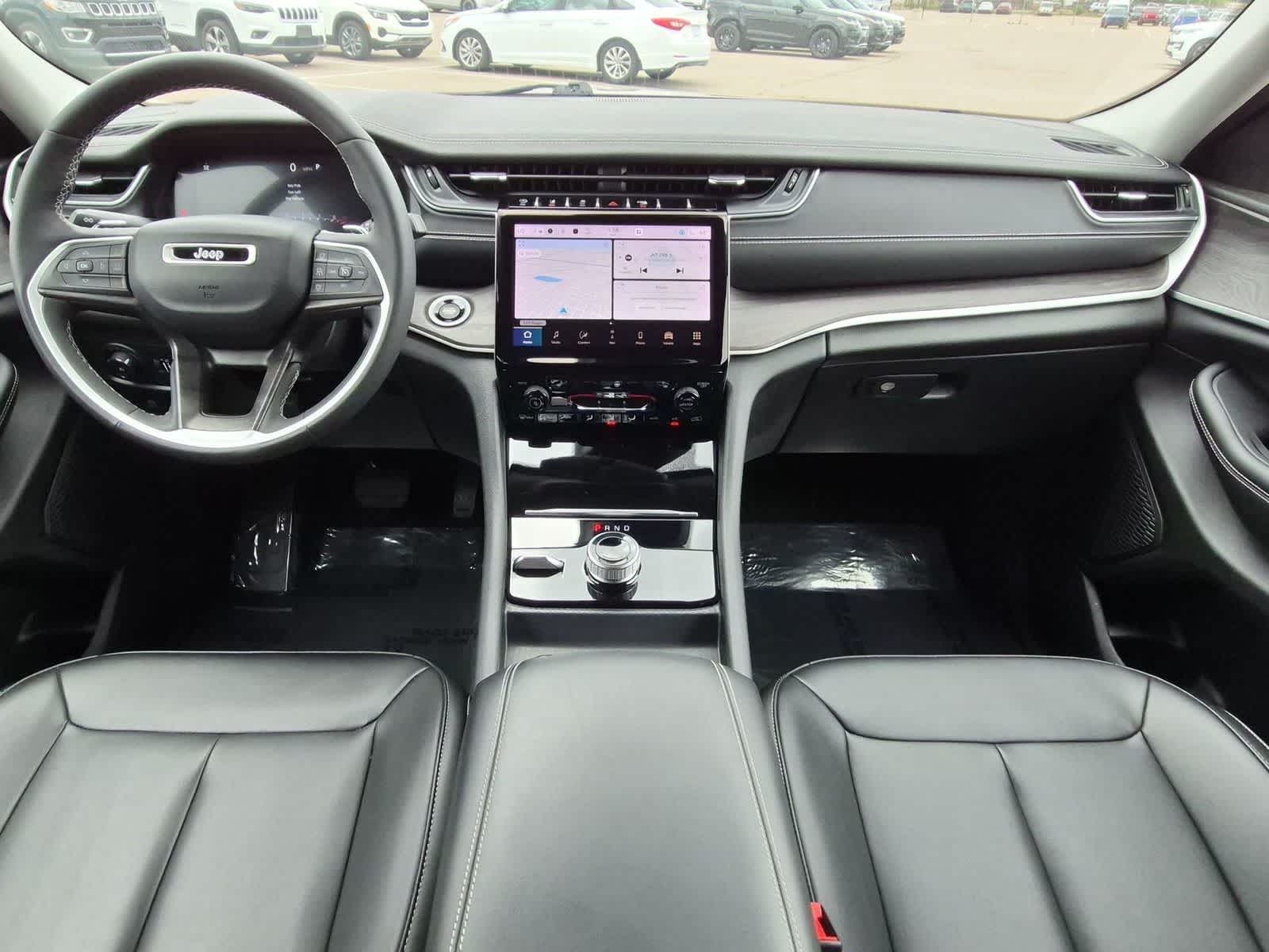 Thumbnail: 2023 Jeep Grand Cherokee - 15