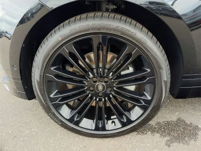 2025 Land Rover Range Rover Velar Dynamic SE 12