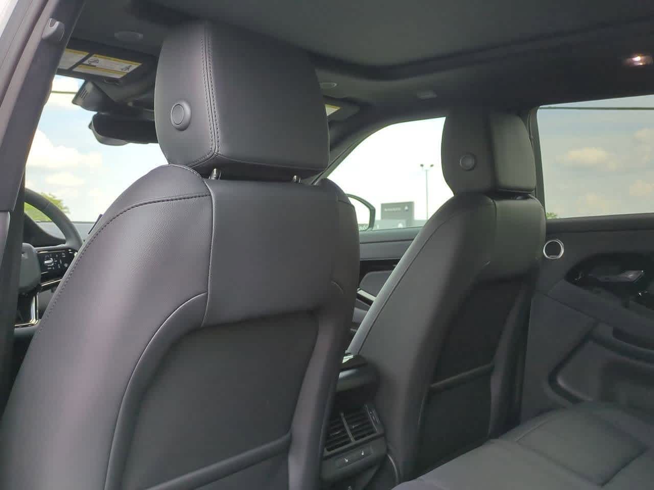 Thumbnail: 2025 Land Rover Range Rover Evoque - 16