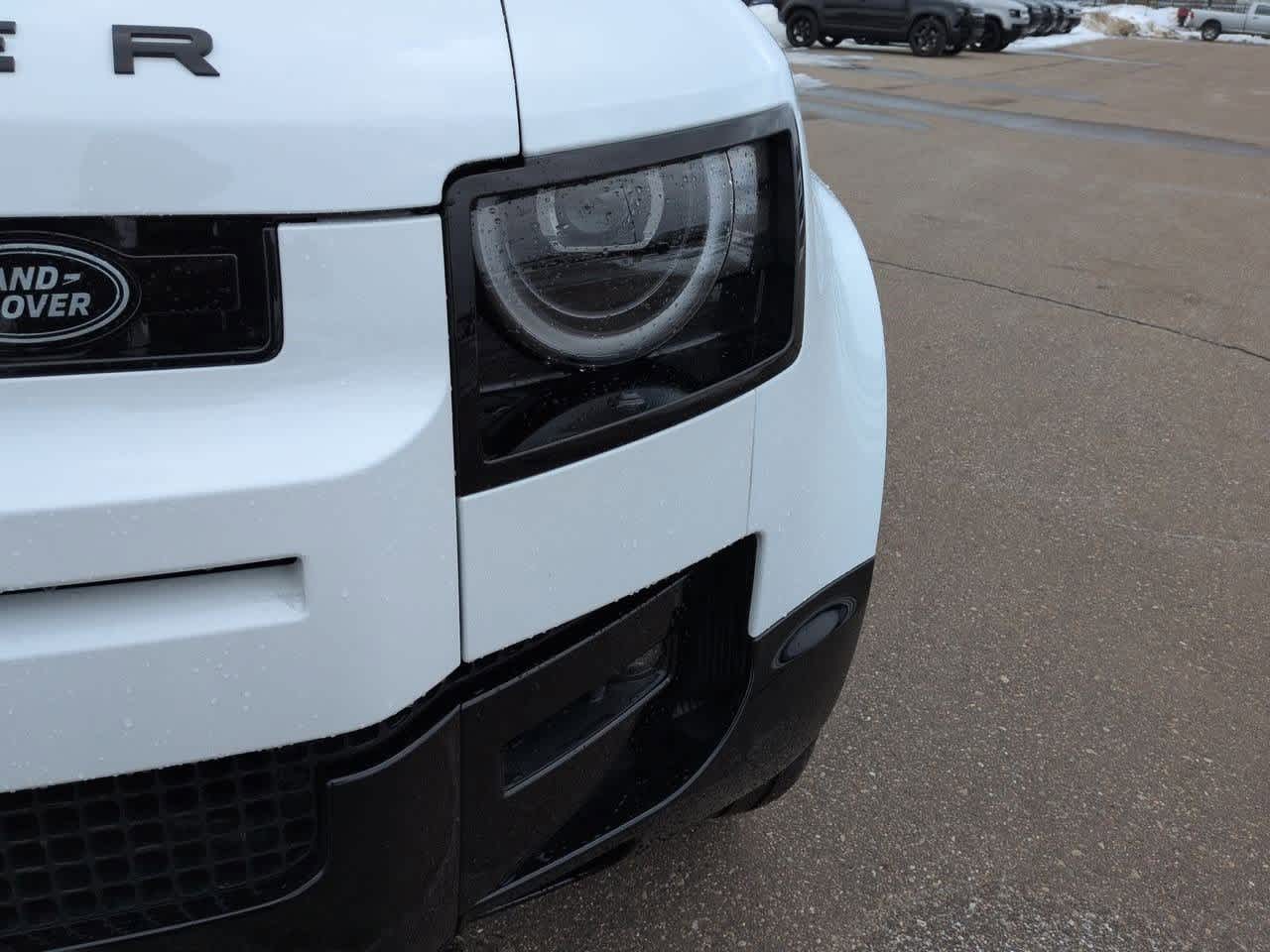 Thumbnail: 2026 Land Rover Defender - 10