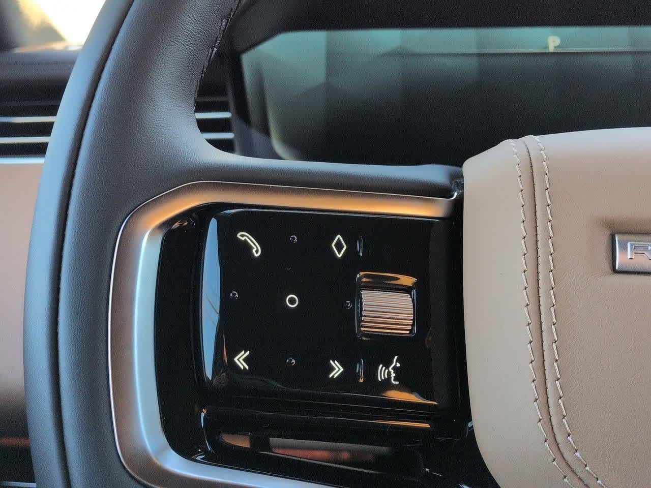 Thumbnail: 2026 Land Rover Range Rover Sport - 25