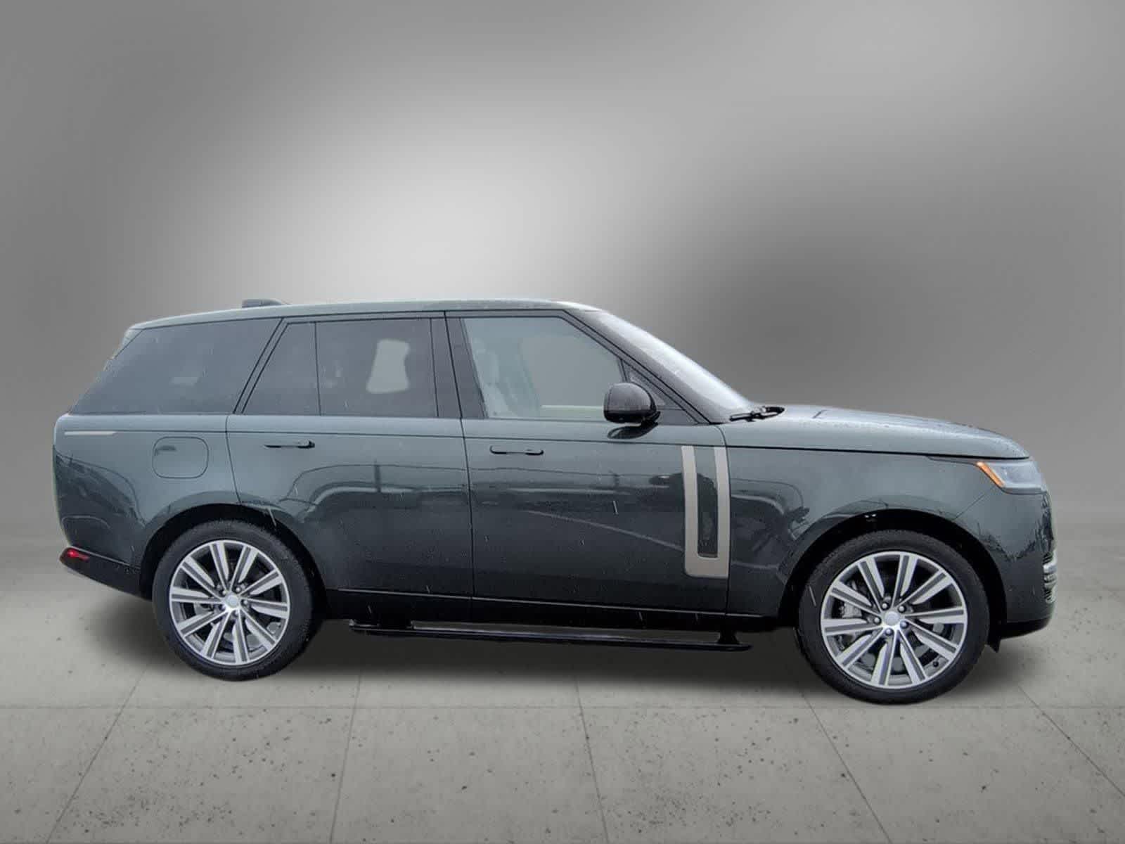 Thumbnail: 2023 Land Rover Range Rover - 6