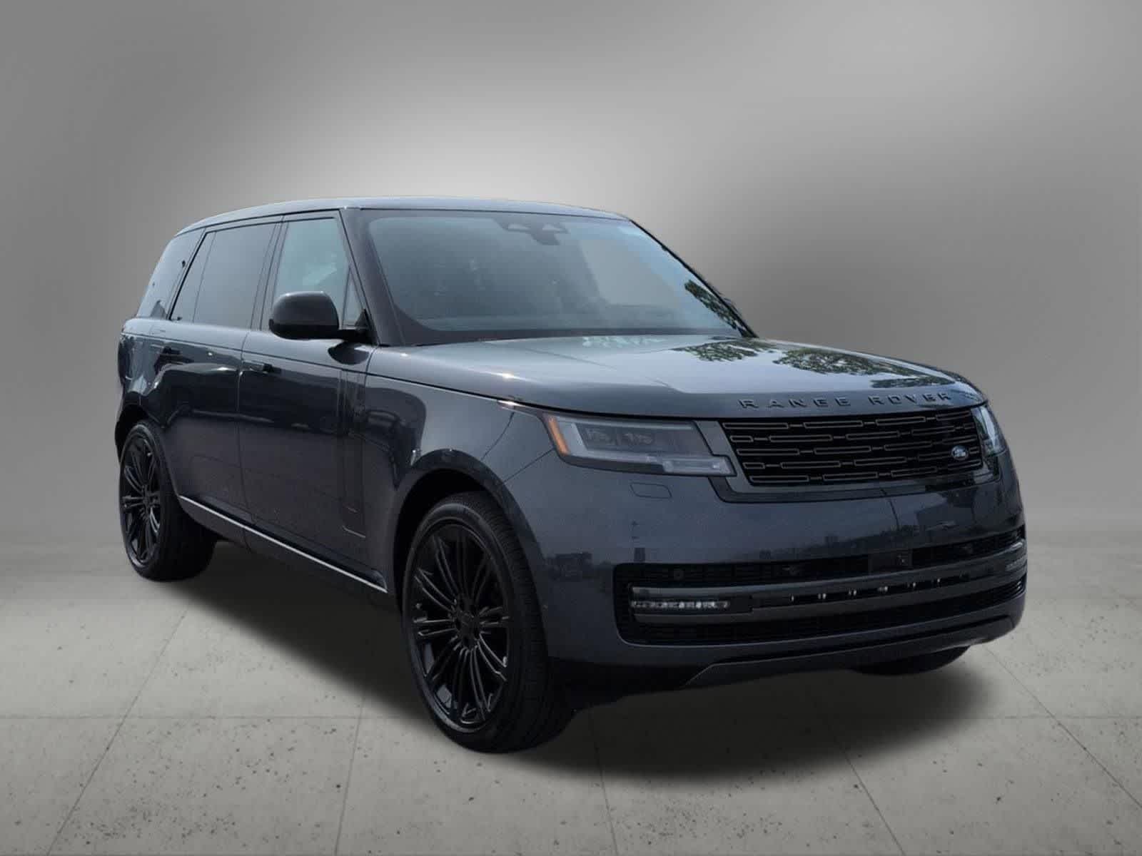 Thumbnail: 2026 Land Rover Range Rover - 8