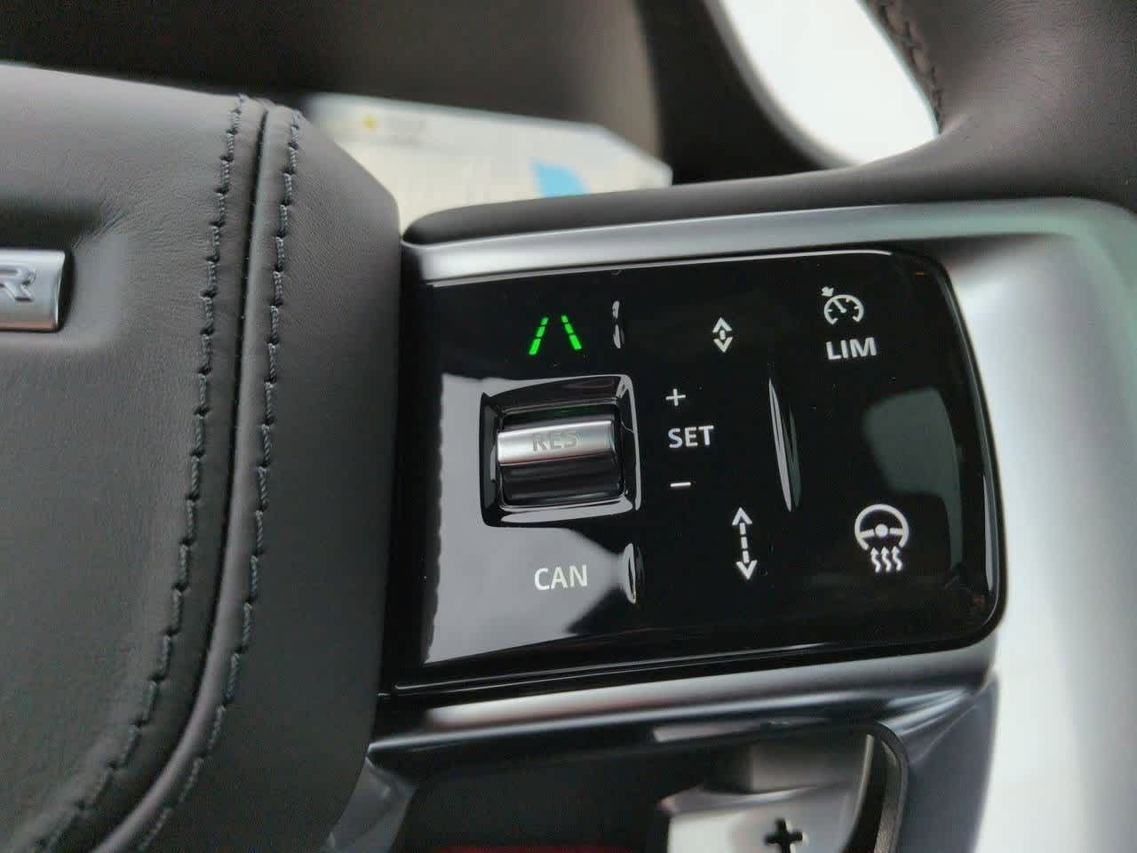 Thumbnail: 2026 Land Rover Range Rover - 27