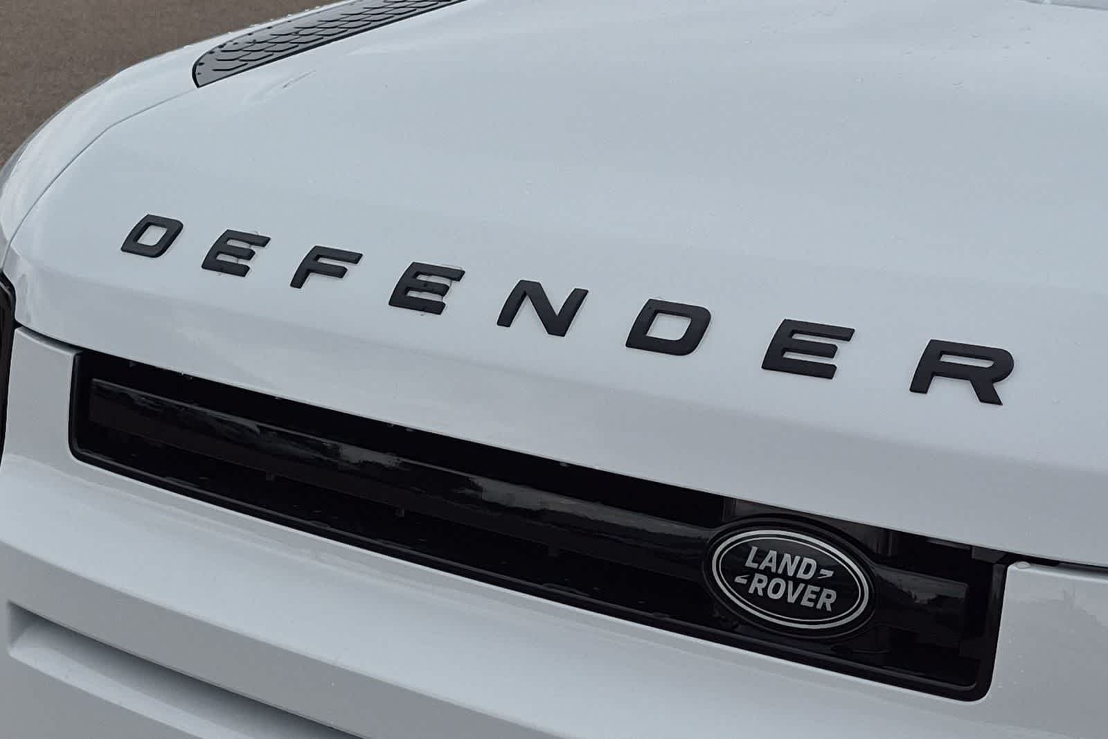 Thumbnail: 2026 Land Rover Defender - 11