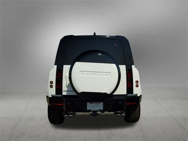 2025 Land Rover Defender 110 5