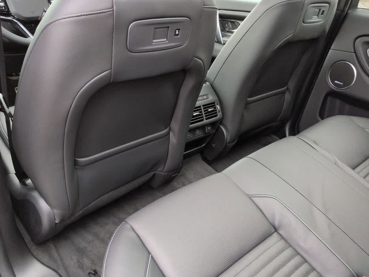 Thumbnail: 2026 Land Rover Discovery Sport - 18