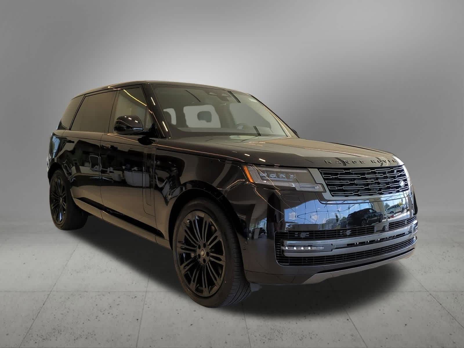 Thumbnail: 2025 Land Rover Range Rover - 8