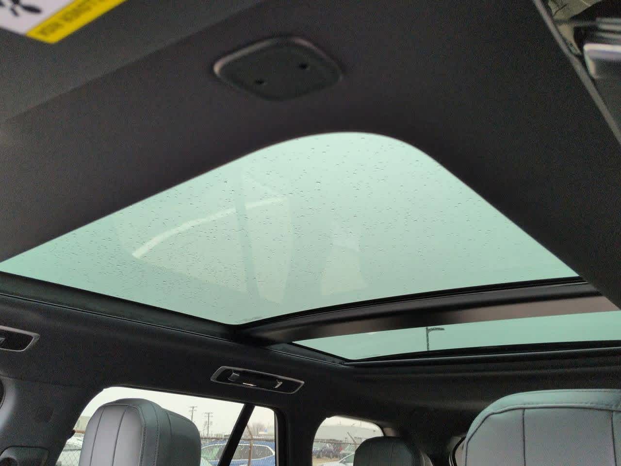 Thumbnail: 2026 Land Rover Range Rover - 19