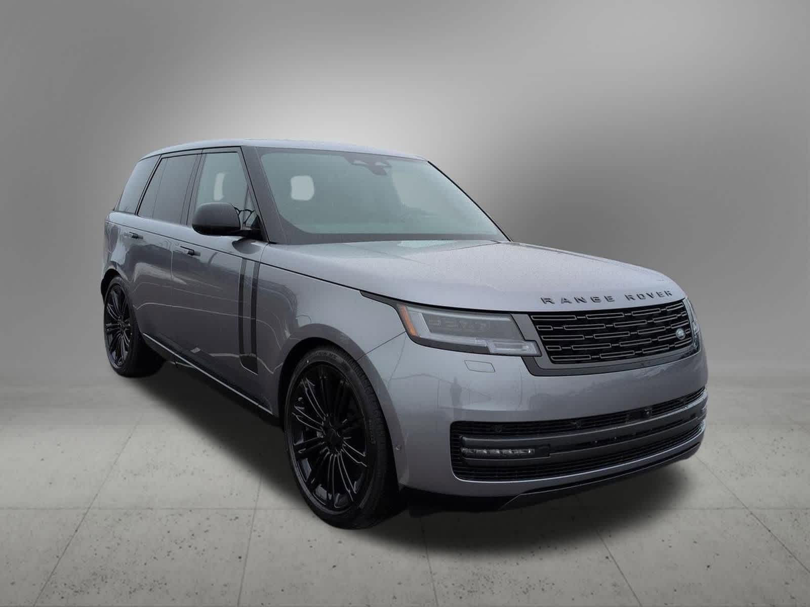 Thumbnail: 2026 Land Rover Range Rover - 8