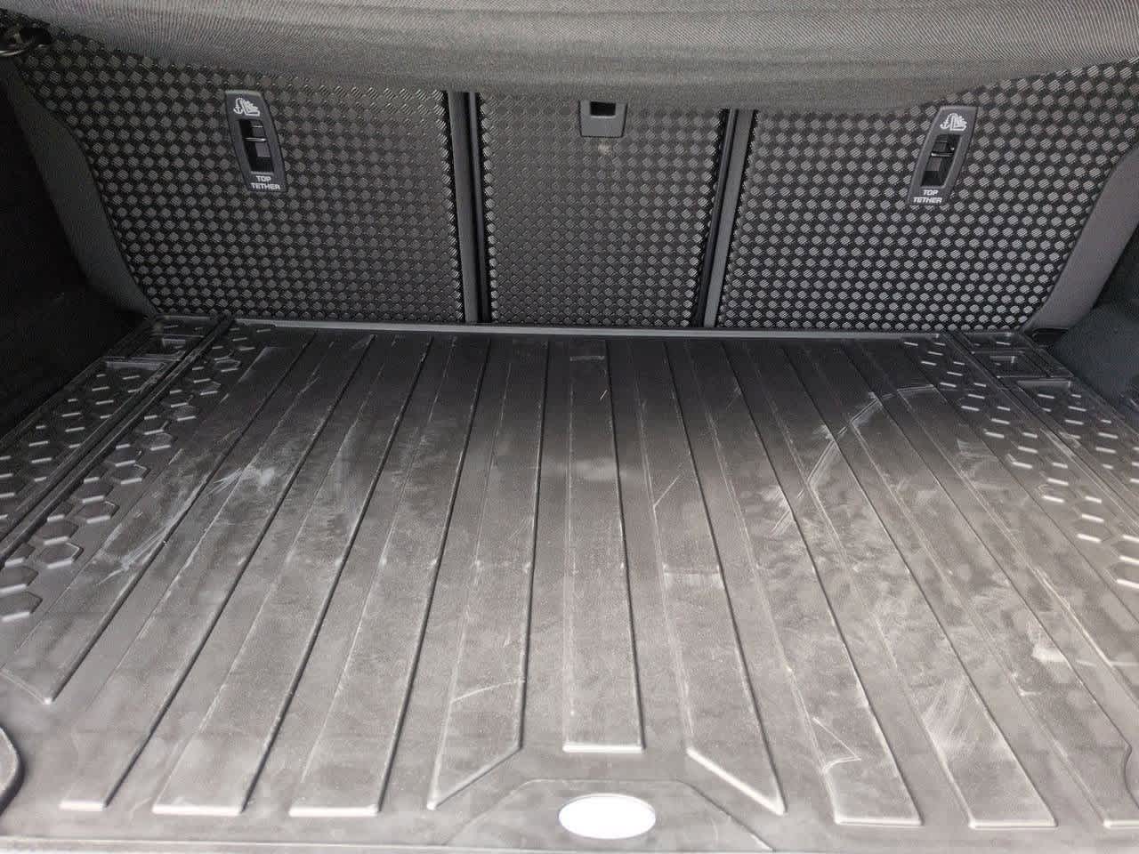 Thumbnail: 2026 Land Rover Defender - 36