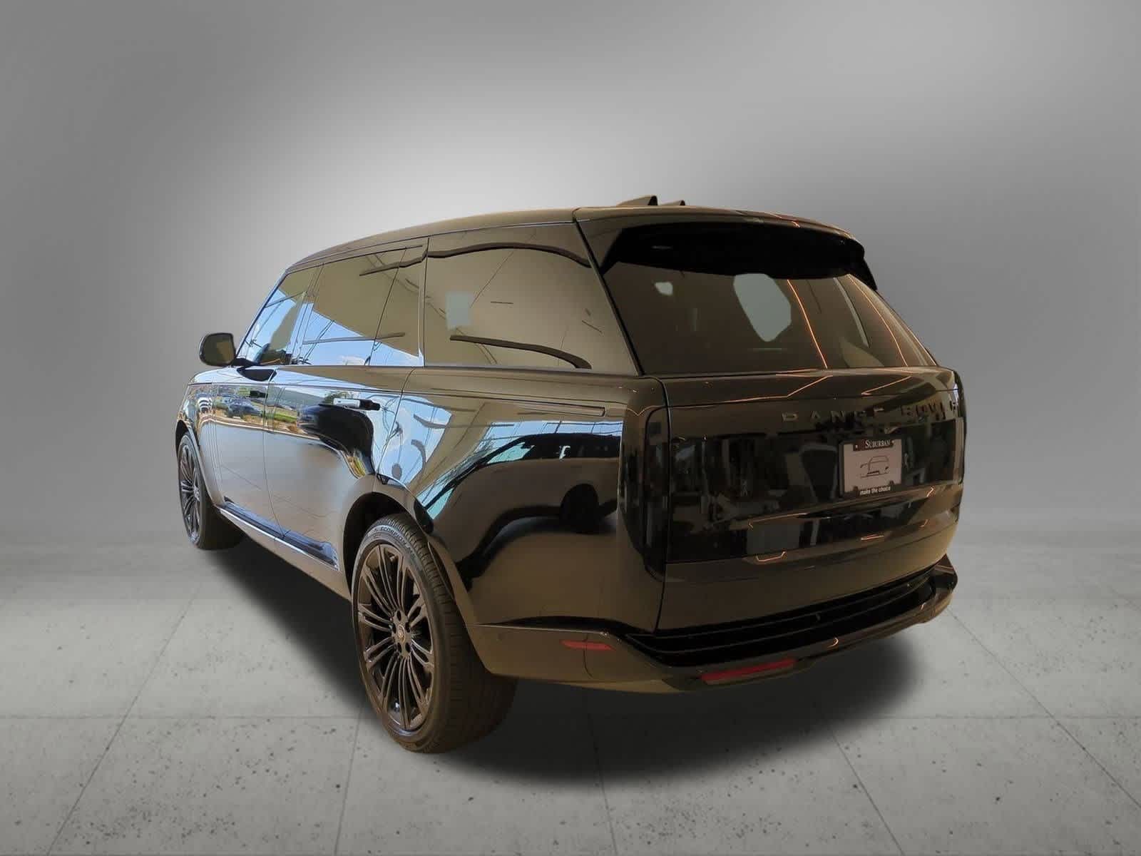 Thumbnail: 2025 Land Rover Range Rover - 4