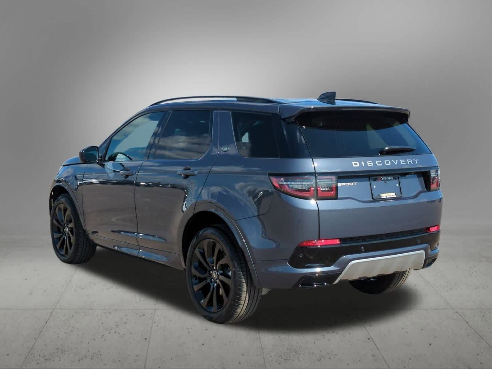 2025 Land Rover Discovery Sport S photo 4