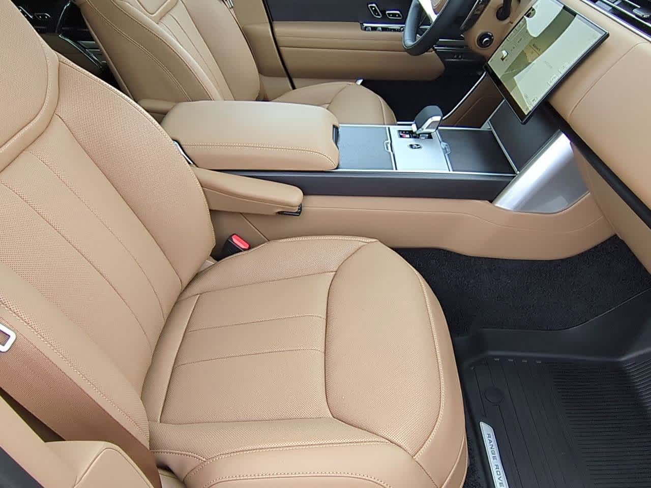 Thumbnail: 2025 Land Rover Range Rover - 23