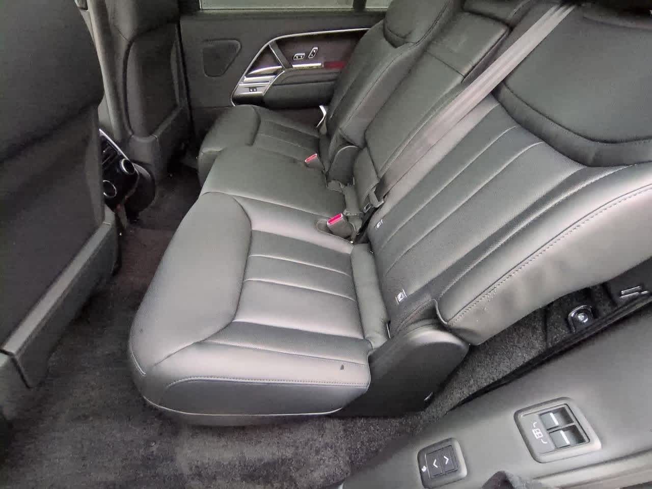 Thumbnail: 2026 Land Rover Range Rover - 20