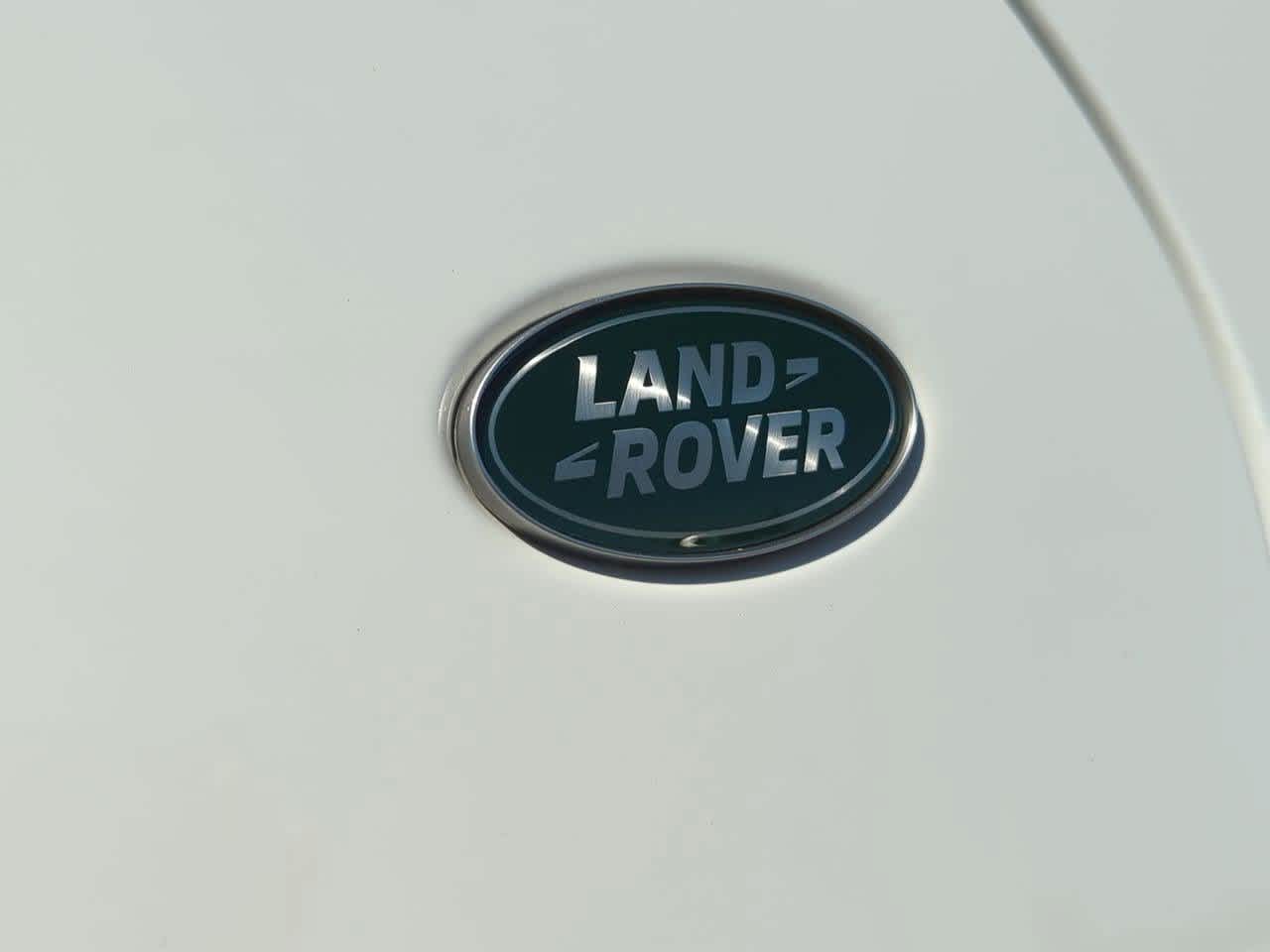 2024 Land Rover Discovery S 10