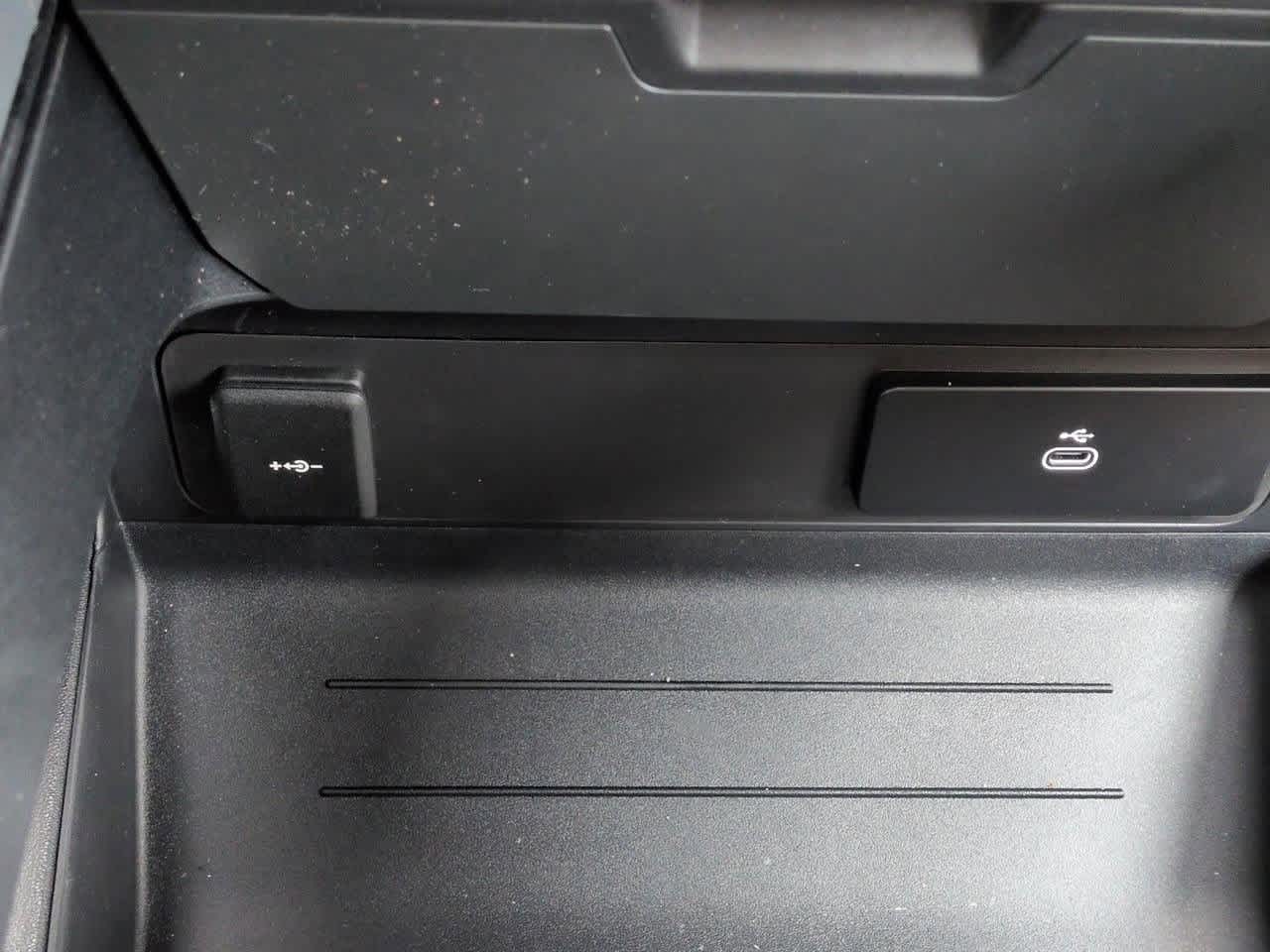 Thumbnail: 2026 Land Rover Defender - 33