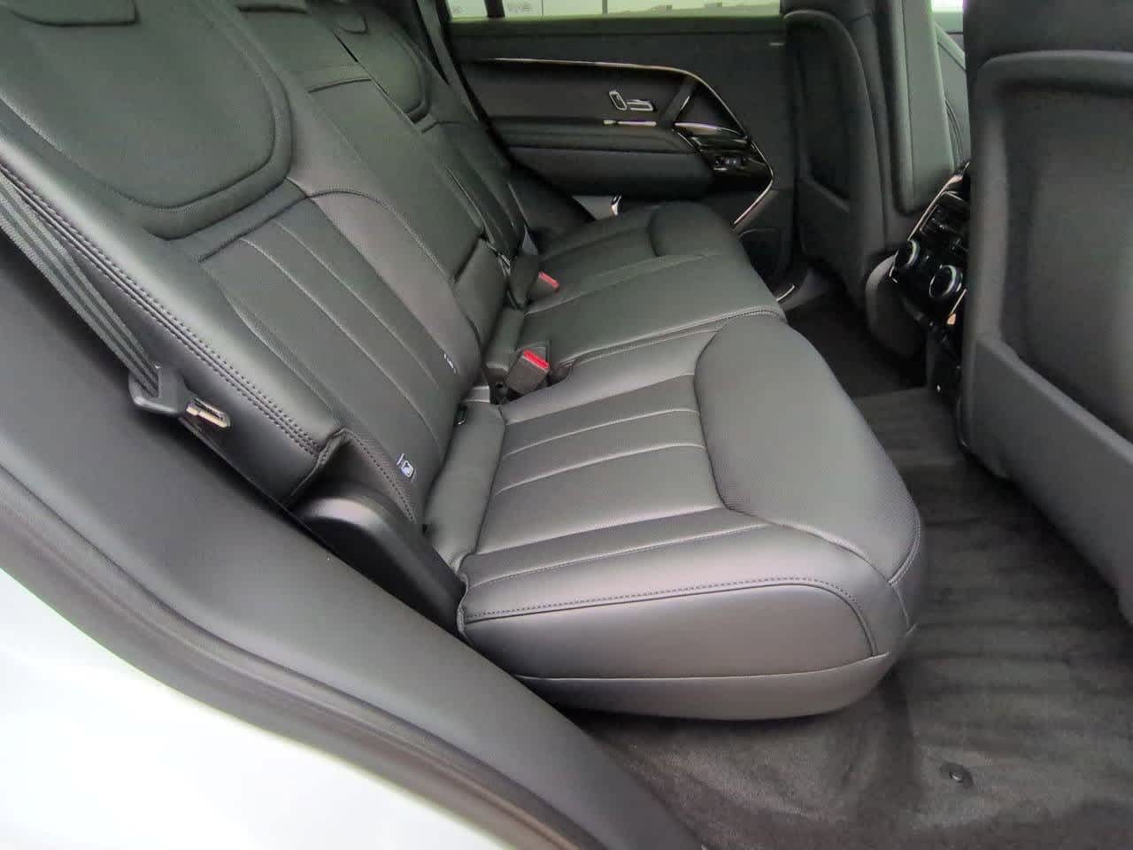 Thumbnail: 2025 Land Rover Range Rover Sport - 21