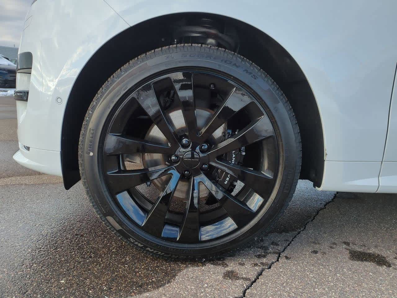 Thumbnail: 2026 Land Rover Range Rover Sport - 13