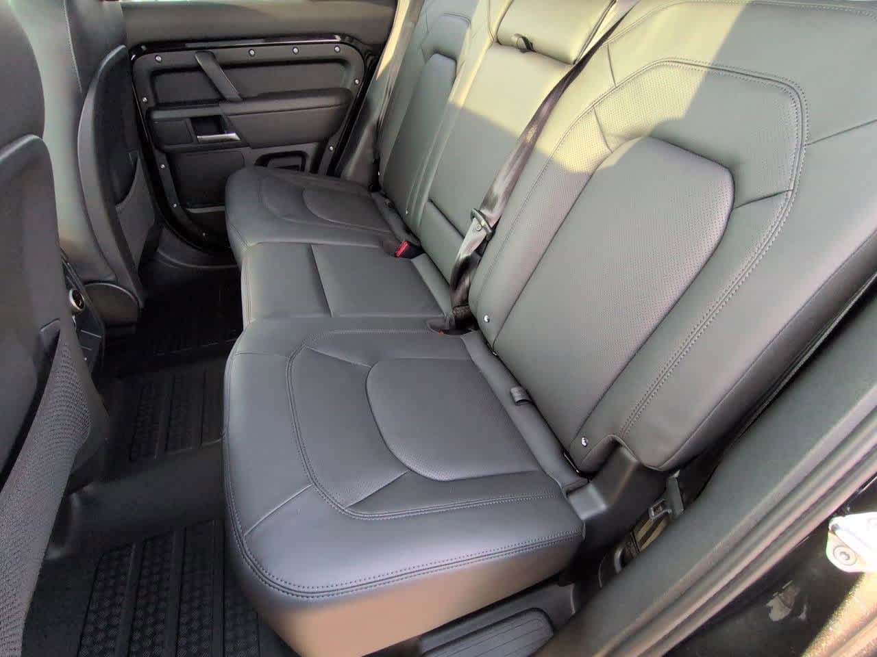 Thumbnail: 2026 Land Rover Defender - 20