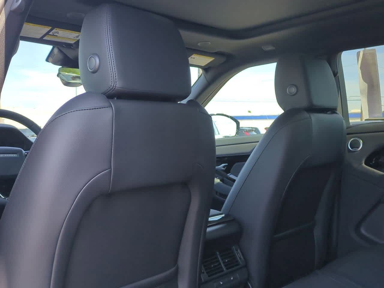 Thumbnail: 2026 Land Rover Range Rover Evoque - 16