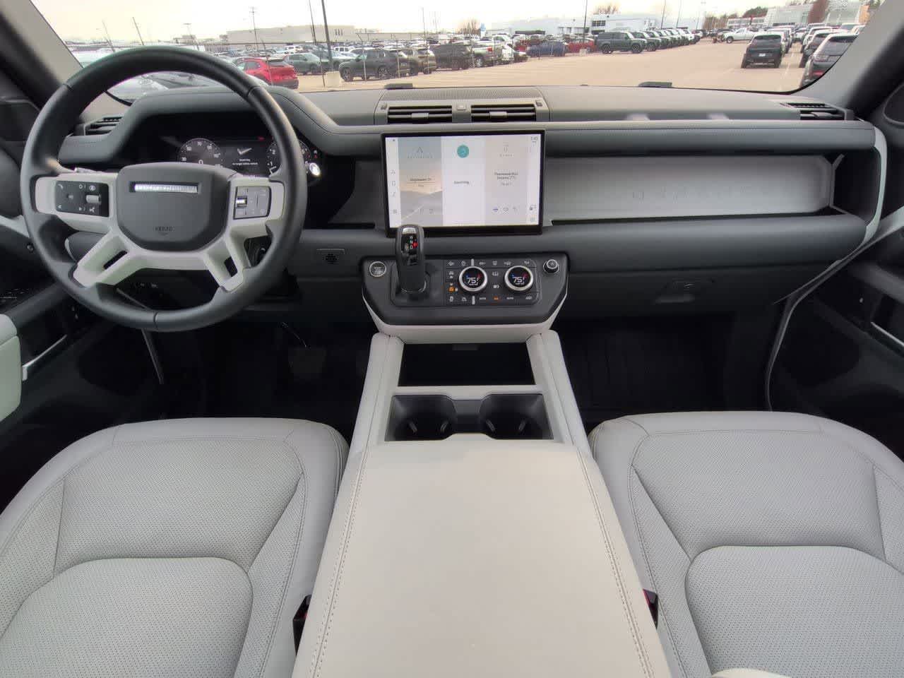 Thumbnail: 2025 Land Rover Defender - 15