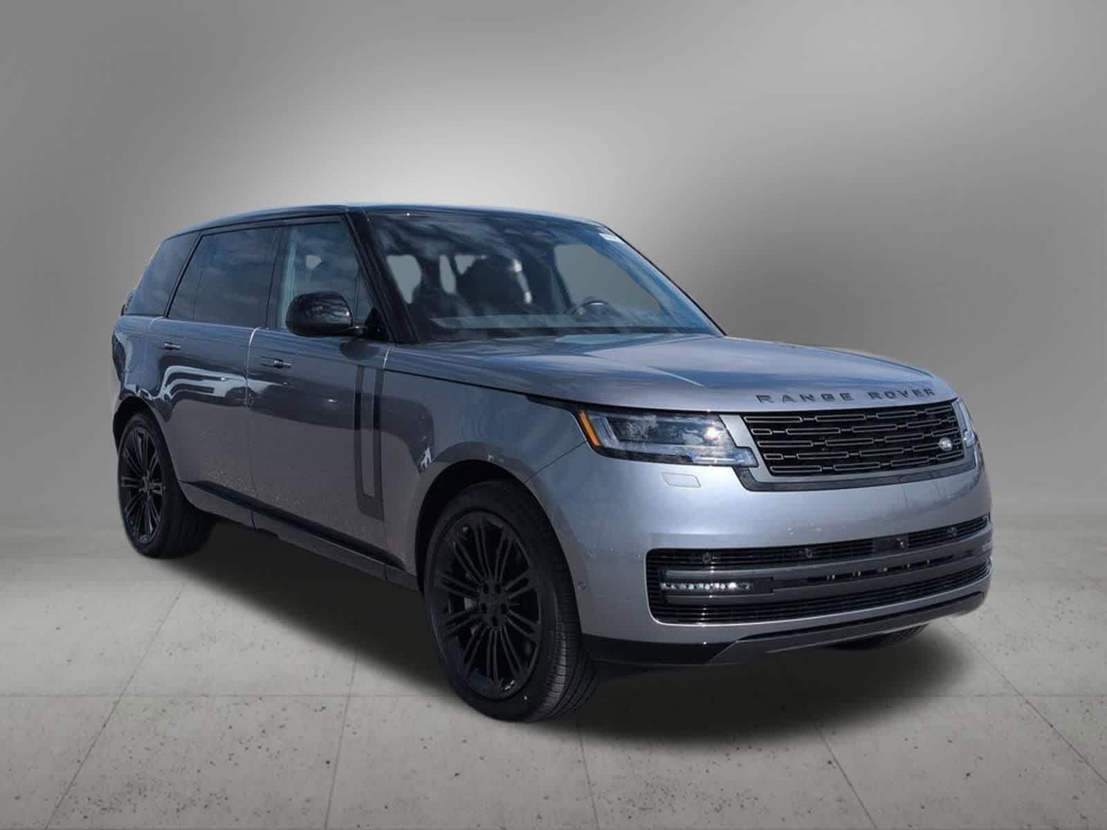 Thumbnail: 2026 Land Rover Range Rover - 8