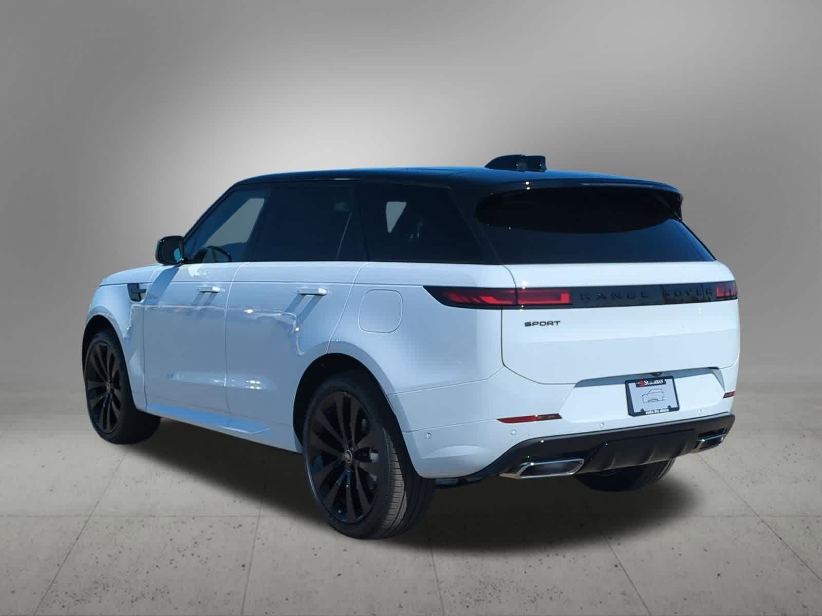 Thumbnail: 2025 Land Rover Range Rover Sport - 4