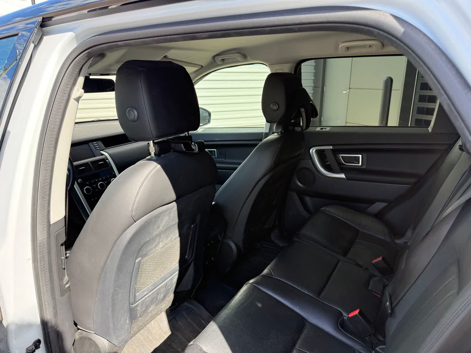 Thumbnail: 2019 Land Rover Discovery Sport - 9