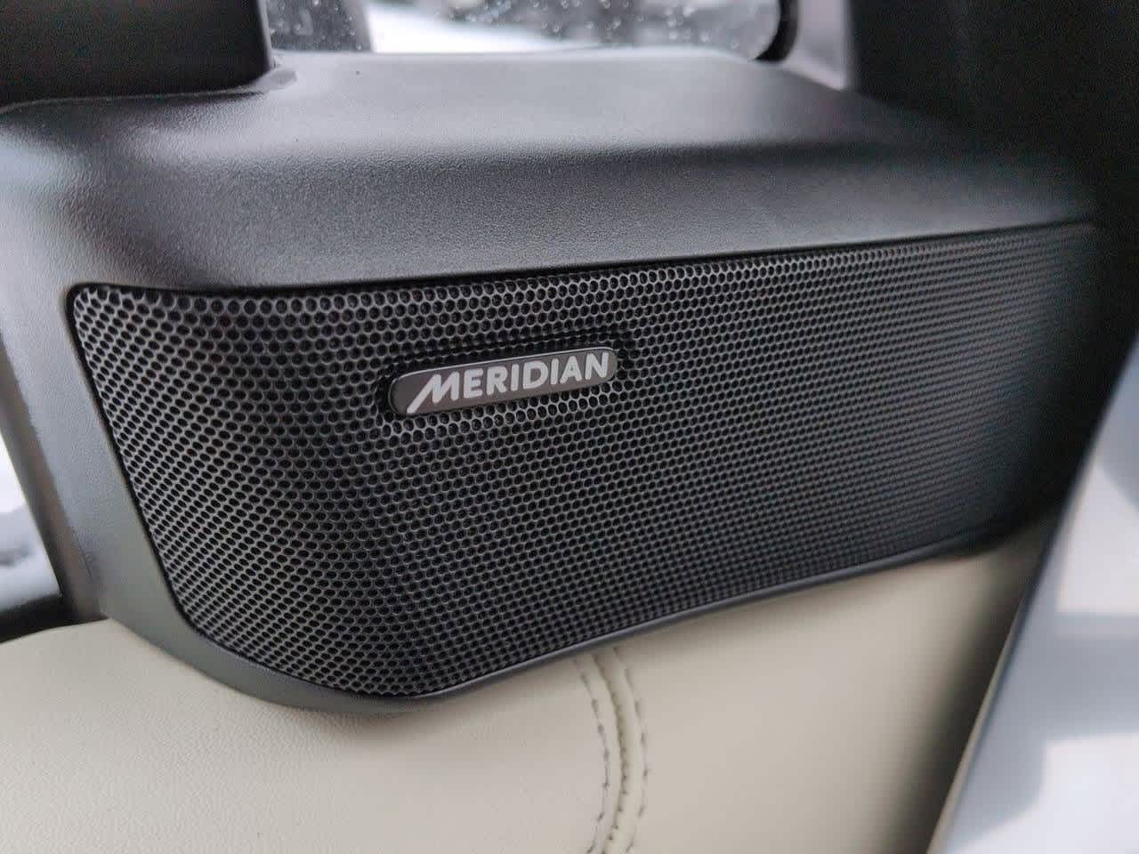 Thumbnail: 2026 Land Rover Range Rover - 32