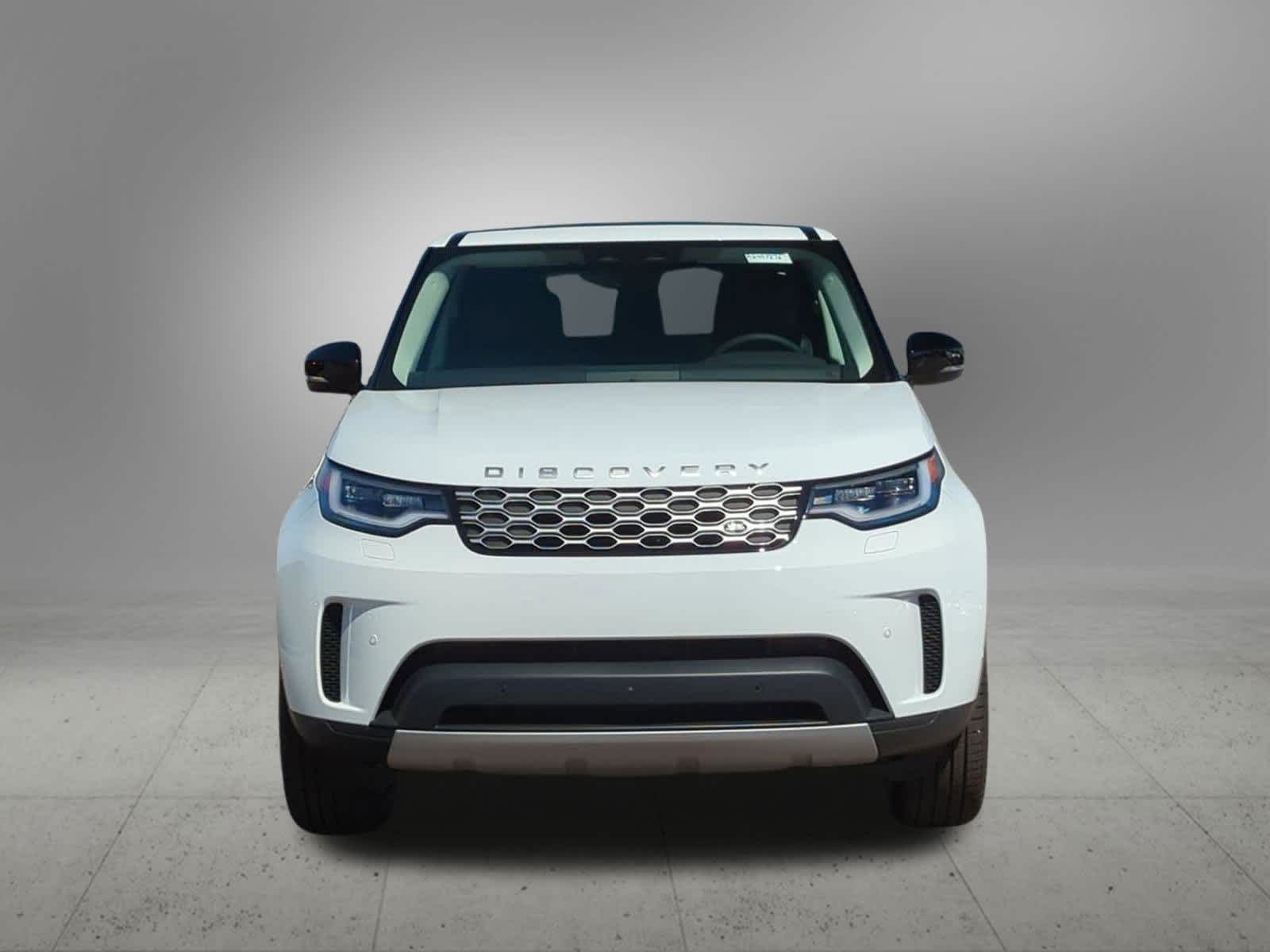 2024 Land Rover Discovery S 9