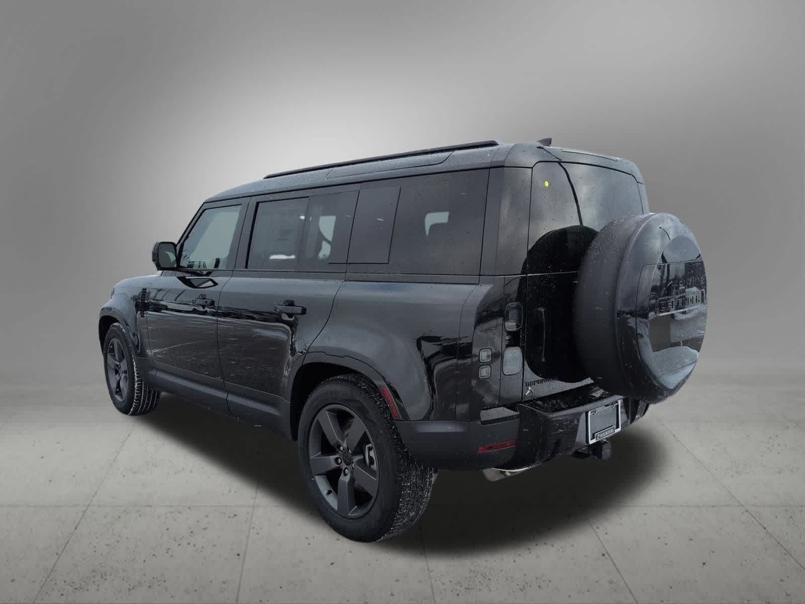 Thumbnail: 2026 Land Rover Defender - 4
